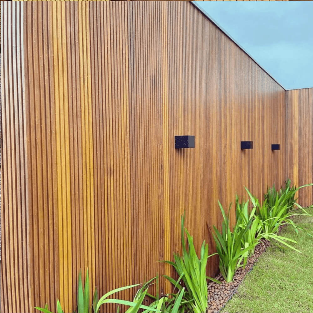 Painel-ripado-tatajuba-12cm-instalado-2