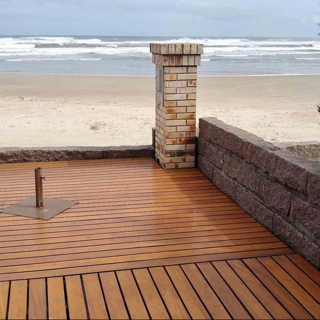 Deck de madeira ou Porcelanato