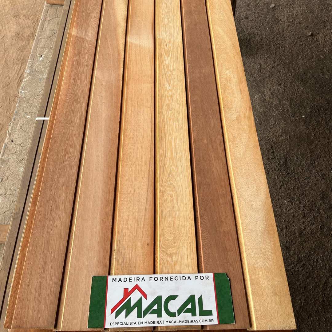 Forro Cedrinho Com Brancal 10cm – Padrão 1080 x 1080 – 1