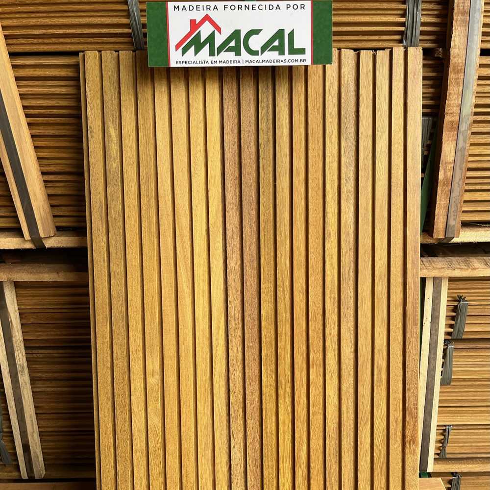 Ripado de Madeira Angelim Ouro Extra 6cm TG4 - textura
